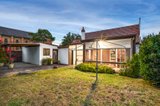 https://images.listonce.com.au/custom/160x/listings/116-woodland-street-strathmore-vic-3041/848/01183848_img_07.jpg?sMeyFwOzAIs