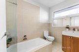 https://images.listonce.com.au/custom/160x/listings/116-woodlands-avenue-kew-east-vic-3102/973/01250973_img_07.jpg?AxOMO1rerEU