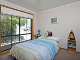 https://images.listonce.com.au/custom/160x/listings/1160-lebanon-street-strathmore-vic-3041/514/00847514_img_06.jpg?wamyY8iu8k4