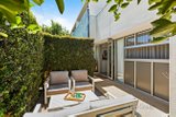 https://images.listonce.com.au/custom/160x/listings/1165-stawell-street-richmond-vic-3121/212/01765212_img_09.jpg?X58x-MX8Vq4