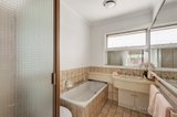 https://images.listonce.com.au/custom/160x/listings/1168-brougham-street-kew-vic-3101/671/00554671_img_08.jpg?qTDtYhHdFlE