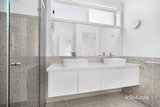 https://images.listonce.com.au/custom/160x/listings/117-ascot-gardens-drive-bonshaw-vic-3352/161/01753161_img_03.jpg?5AdeSULIm1Y