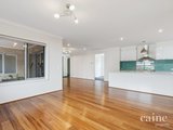 https://images.listonce.com.au/custom/160x/listings/117-aspect-parade-alfredton-vic-3350/620/01576620_img_06.jpg?5cdJrQcf3sY