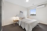 https://images.listonce.com.au/custom/160x/listings/117-bunjil-way-knoxfield-vic-3180/818/01716818_img_09.jpg?TWDjNTDOb4E