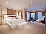 https://images.listonce.com.au/custom/160x/listings/117-carrington-road-box-hill-vic-3128/132/01744132_img_11.jpg?fRJpPCm-vEI