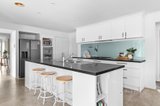 https://images.listonce.com.au/custom/160x/listings/117-ella-grove-chelsea-vic-3196/435/01720435_img_05.jpg?odYNG7fAWLo