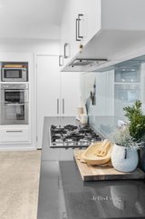 https://images.listonce.com.au/custom/160x/listings/117-ella-grove-chelsea-vic-3196/435/01720435_img_07.jpg?wj-t7iv7IvU