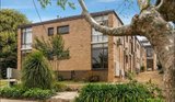 https://images.listonce.com.au/custom/160x/listings/117-glenview-avenue-malvern-vic-3144/234/01781234_img_05.jpg?qt4WyRrWARk