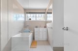 https://images.listonce.com.au/custom/160x/listings/117-golden-avenue-chelsea-vic-3196/945/01700945_img_11.jpg?3hW5vm1F3UY