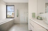https://images.listonce.com.au/custom/160x/listings/117-oak-street-beaumaris-vic-3193/350/01748350_img_13.jpg?cIM7FmH7ddk