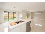 https://images.listonce.com.au/custom/160x/listings/117-thames-street-box-hill-vic-3128/790/01743790_img_04.jpg?35mfKVtE3p8