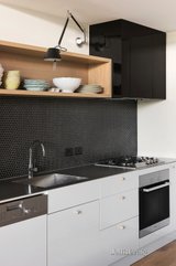 https://images.listonce.com.au/custom/160x/listings/1176-argyle-street-fitzroy-vic-3065/220/00771220_img_07.jpg?3vKAeyE_vz8