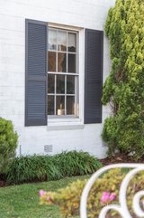 https://images.listonce.com.au/custom/160x/listings/1177-cotham-road-kew-vic-3101/576/01228576_img_02.jpg?mL_eMC0Qgi0