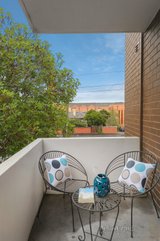 https://images.listonce.com.au/custom/160x/listings/1179-power-street-hawthorn-vic-3122/566/00354566_img_05.jpg?ZvTRTt7JVf0