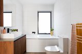 https://images.listonce.com.au/custom/160x/listings/1179-waiora-road-heidelberg-heights-vic-3081/041/01304041_img_17.jpg?Fg9rwNUgd1o