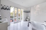 https://images.listonce.com.au/custom/160x/listings/118-beaconsfield-parade-albert-park-vic-3206/018/01565018_img_08.jpg?XmjYi1BnOq8