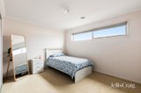 https://images.listonce.com.au/custom/160x/listings/118-bell-street-ocean-grove-vic-3226/173/01933173_img_06.jpg?5jJ2RB-G3ok