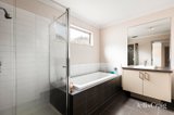 https://images.listonce.com.au/custom/160x/listings/118-bell-street-ocean-grove-vic-3226/173/01933173_img_07.jpg?Nj_i5JtUxNU