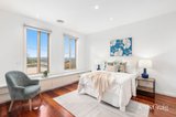 https://images.listonce.com.au/custom/160x/listings/118-clifford-street-glen-waverley-vic-3150/014/01945014_img_09.jpg?_1yElP_Ul1o