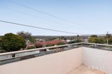 https://images.listonce.com.au/custom/160x/listings/118-clifford-street-glen-waverley-vic-3150/014/01945014_img_11.jpg?lrMe2xUUr3k
