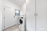 https://images.listonce.com.au/custom/160x/listings/118-clovis-street-oakleigh-east-vic-3166/206/01780206_img_04.jpg?kyJBHSnxanc