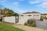 https://images.listonce.com.au/custom/160x/listings/118-collington-avenue-brighton-vic-3186/247/01984247_img_07.jpg?uSGO9Xdf-tk