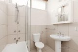 https://images.listonce.com.au/custom/160x/listings/118-easey-street-collingwood-vic-3066/536/01574536_img_03.jpg?97o7y8tA1pI