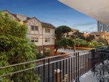 https://images.listonce.com.au/custom/160x/listings/118-louise-street-melbourne-vic-3004/153/01087153_img_03.jpg?law62Y30gCs