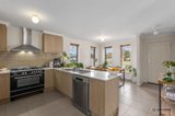 https://images.listonce.com.au/custom/160x/listings/118-milton-street-bannockburn-vic-3331/552/01698552_img_03.jpg?6vcaLxeouug