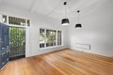 https://images.listonce.com.au/custom/160x/listings/118-park-street-south-yarra-vic-3141/569/00238569_img_02.jpg?sODlGj3yslU