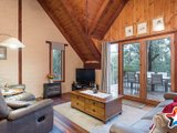 https://images.listonce.com.au/custom/160x/listings/118-wallace-road-christmas-hills-vic-3775/853/01524853_img_03.jpg?tcfN9OrQGiY
