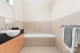 https://images.listonce.com.au/custom/160x/listings/119-clydesdale-road-airport-west-vic-3042/141/01741141_img_09.jpg?aKk-gz1w7Zc