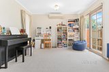 https://images.listonce.com.au/custom/160x/listings/119-crocus-crescent-glen-waverley-vic-3150/389/01751389_img_04.jpg?I4Nb7jJneDg