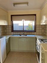 https://images.listonce.com.au/custom/160x/listings/119-epping-street-kyneton-vic-3444/179/01876179_img_02.jpg?eYxFrIfCbGY