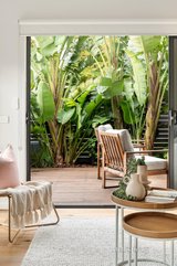 https://images.listonce.com.au/custom/160x/listings/119-laburnum-street-parkdale-vic-3195/859/01738859_img_11.jpg?kmk5H6uh7FA