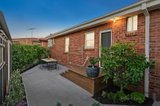 https://images.listonce.com.au/custom/160x/listings/119-latham-street-bentleigh-east-vic-3165/002/00709002_img_08.jpg?VM_s-MLS3gM