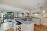 https://images.listonce.com.au/custom/160x/listings/119-marianne-way-mount-waverley-vic-3149/047/00221047_img_03.jpg?aDaqksohDxA