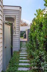 https://images.listonce.com.au/custom/160x/listings/119-railway-place-williamstown-vic-3016/843/01907843_img_18.jpg?7r0eRKVGOag