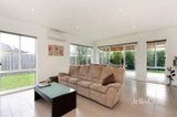 https://images.listonce.com.au/custom/160x/listings/119-stagecoach-boulevard-south-morang-vic-3752/630/01936630_img_05.jpg?yUdy1X4D1bA