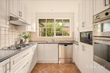 https://images.listonce.com.au/custom/160x/listings/1190-weatherall-road-cheltenham-vic-3192/100/01943100_img_05.jpg?LaF-G8pZQhY