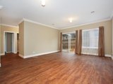 https://images.listonce.com.au/custom/160x/listings/1195-bayswater-road-bayswater-north-vic-3153/706/00620706_img_03.jpg?idXSJ_Sf0TA