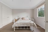 https://images.listonce.com.au/custom/160x/listings/11a-kambea-crescent-viewbank-vic-3084/208/01701208_img_08.jpg?AUyfLCZqojI
