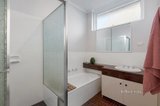 https://images.listonce.com.au/custom/160x/listings/11a-newlyn-street-caulfield-vic-3162/371/01078371_img_11.jpg?1aL2vFVpUHM