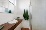 https://images.listonce.com.au/custom/160x/listings/11a-newlyn-street-caulfield-vic-3162/371/01078371_img_14.jpg?NMmVujSScvU