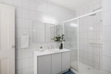 https://images.listonce.com.au/custom/160x/listings/11a-pembroke-street-surrey-hills-vic-3127/387/01418387_img_06.jpg?_bbhZC32nwo
