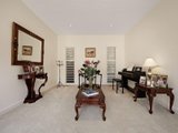 https://images.listonce.com.au/custom/160x/listings/11a-scheele-street-surrey-hills-vic-3127/372/01684372_img_03.jpg?B6gLXbt9TsA