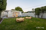 https://images.listonce.com.au/custom/160x/listings/11a-seaton-road-mornington-vic-3931/540/01955540_img_01.jpg?uqk7RTowRbc