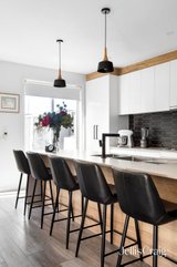 https://images.listonce.com.au/custom/160x/listings/11a-sylvester-grove-preston-vic-3072/888/01899888_img_04.jpg?CjRMqYA4ONY