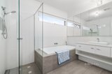 https://images.listonce.com.au/custom/160x/listings/11b-marquis-road-bentleigh-vic-3204/733/01582733_img_09.jpg?oO_lcz9b4BM