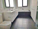 https://images.listonce.com.au/custom/160x/listings/11b-mortimore-street-bentleigh-vic-3204/964/01898964_img_07.jpg?Br9fqU6Tqlw